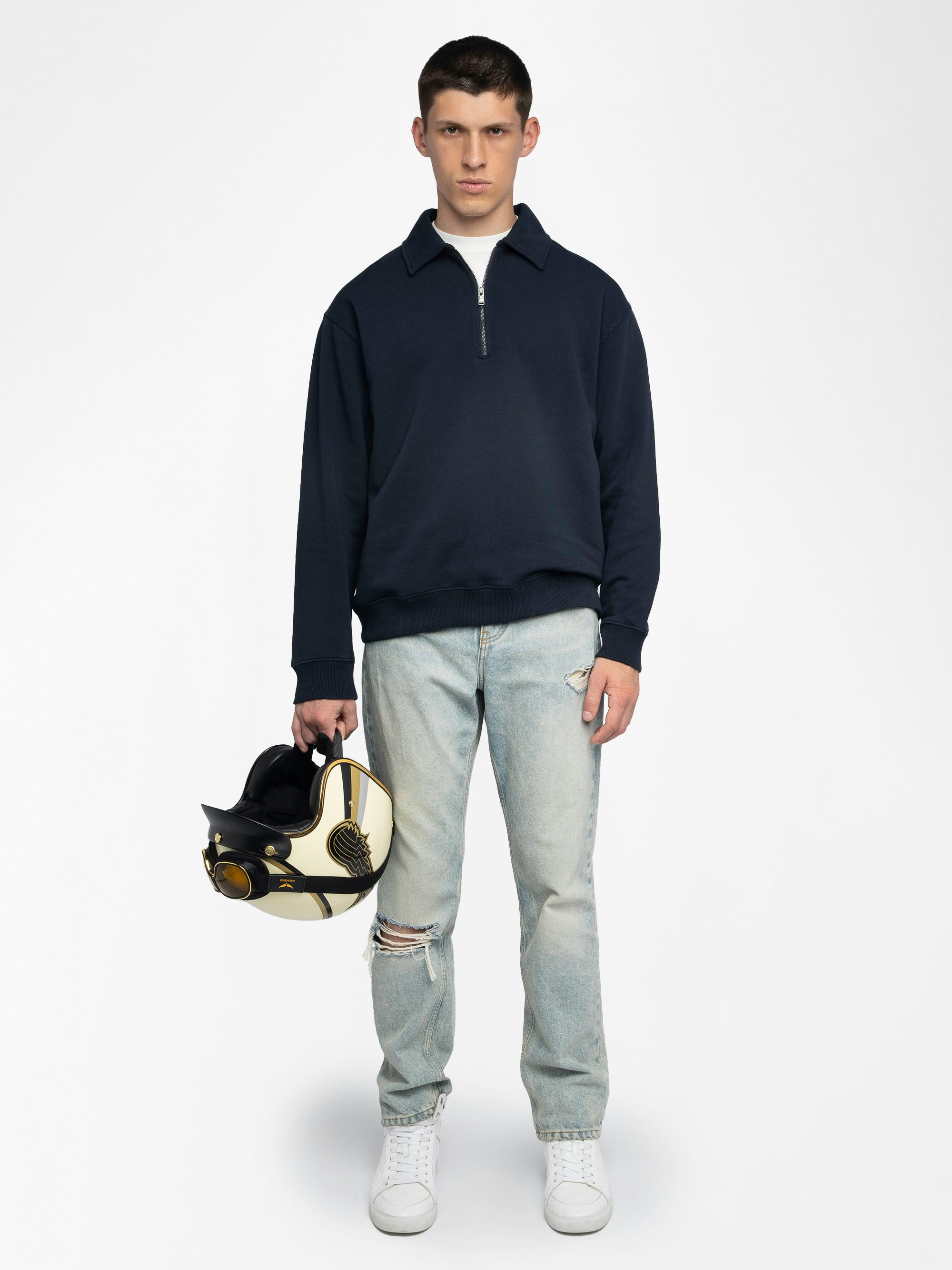 Moya Sweatshirt - Sweatshirt with trucker collar, zip closure, long sleeves with print on back.